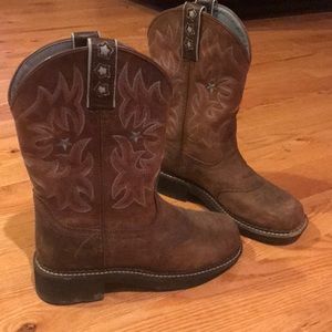Ariat cowgirl boots